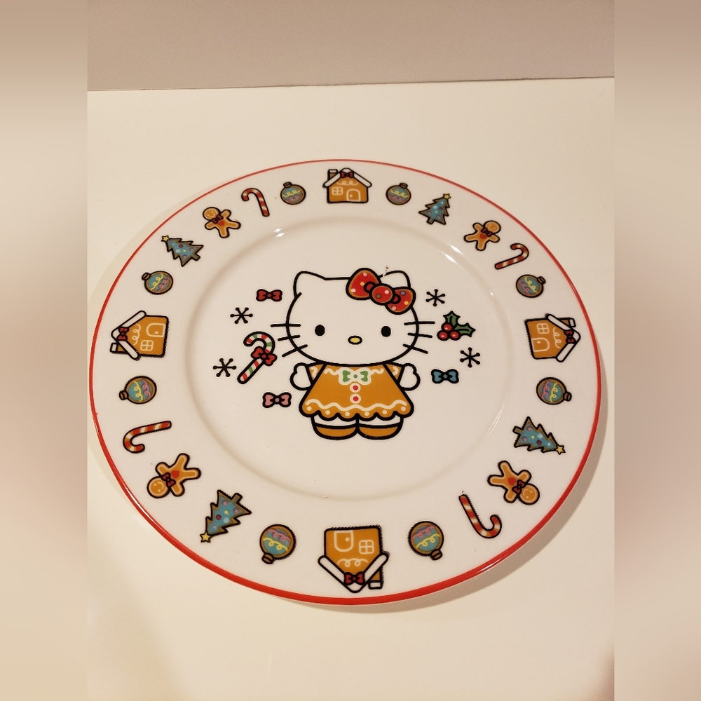 BNWT Hello Kitty Christmas Plate